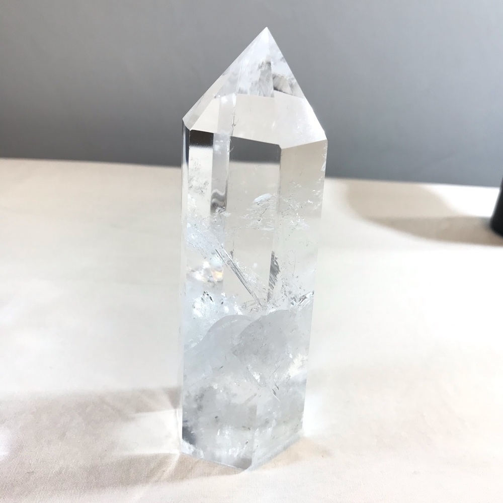 Natural Clear White Quartz Obleisk🔴